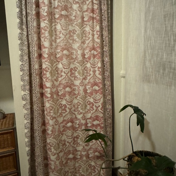 Set of Anthropologie curtains - Zadie - Picture 2 of 7